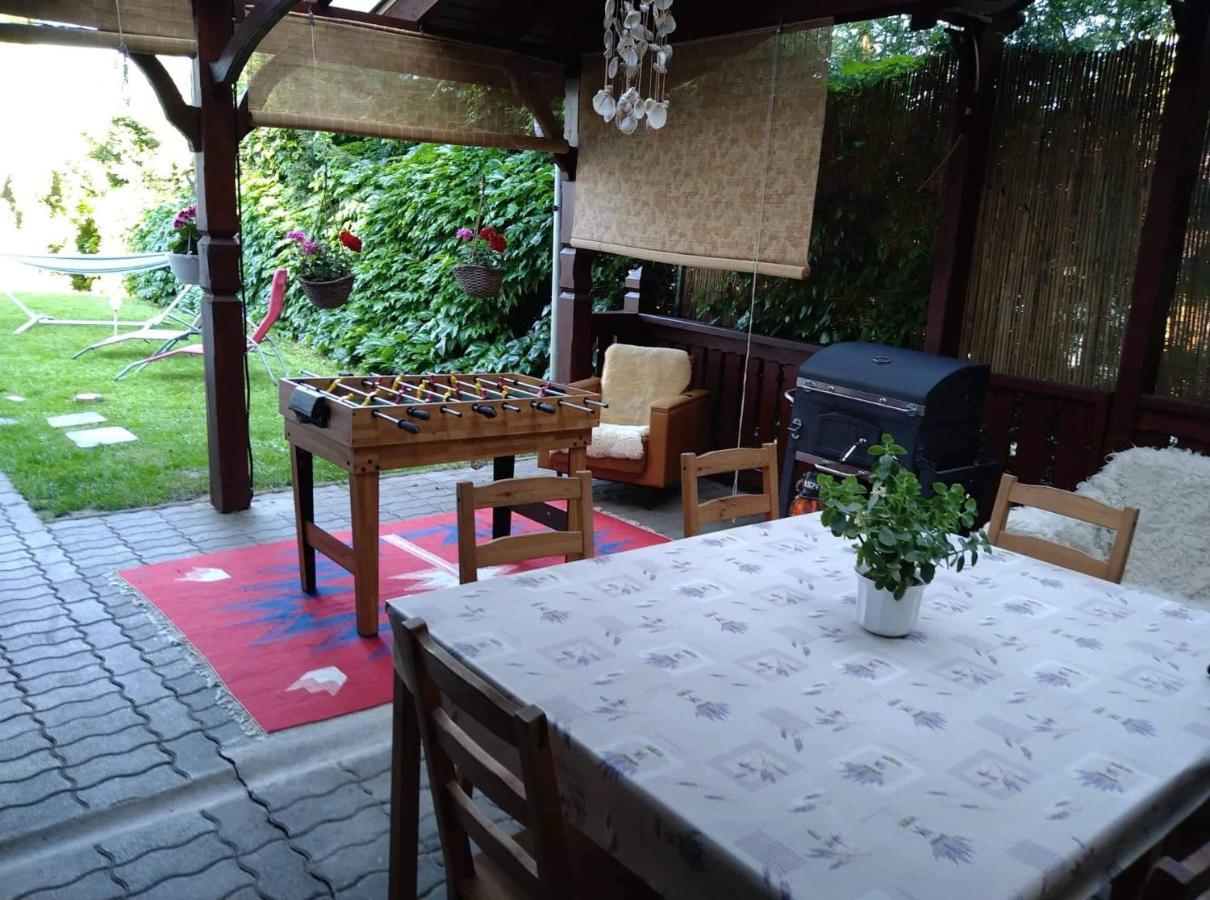 Liliana Vendeghaz Appartement Balatonfůzfő Buitenkant foto
