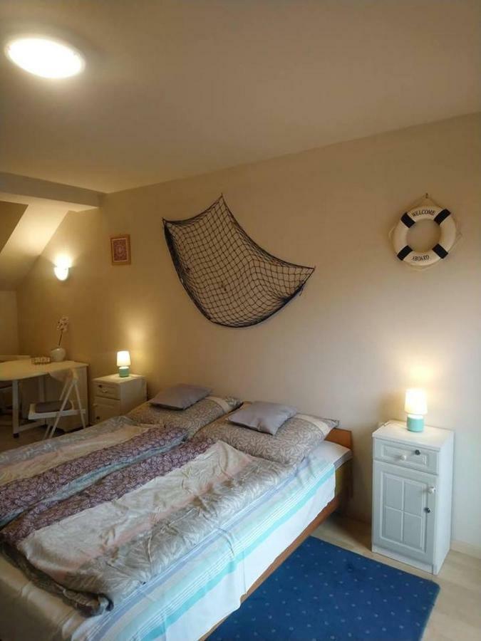 Liliana Vendeghaz Appartement Balatonfůzfő Buitenkant foto
