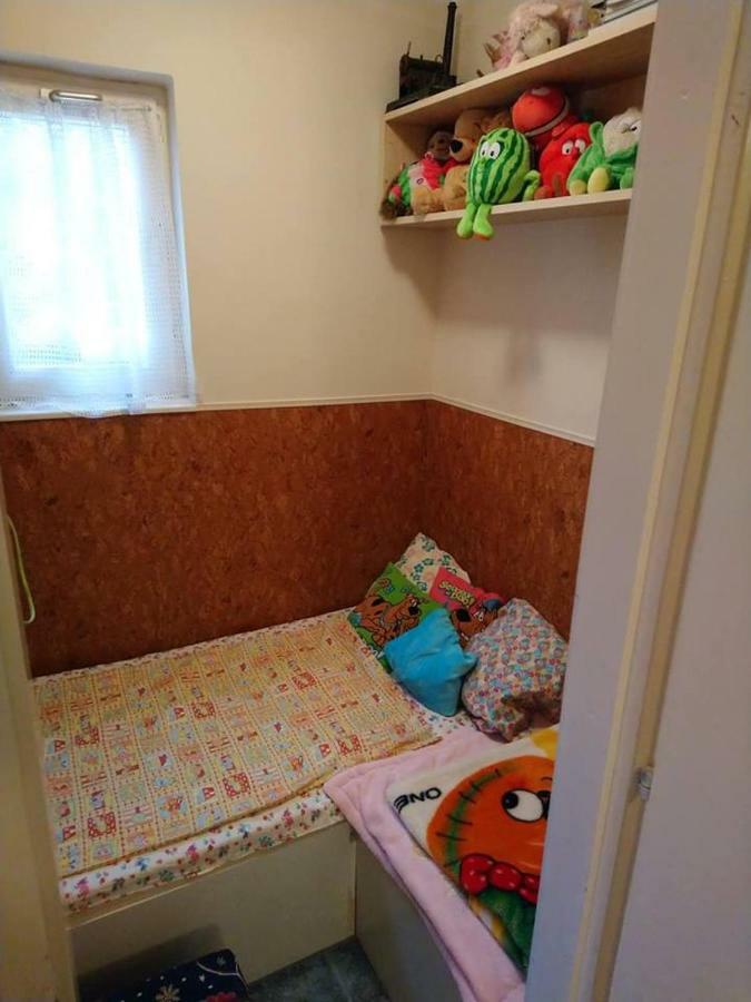 Liliana Vendeghaz Appartement Balatonfůzfő Buitenkant foto