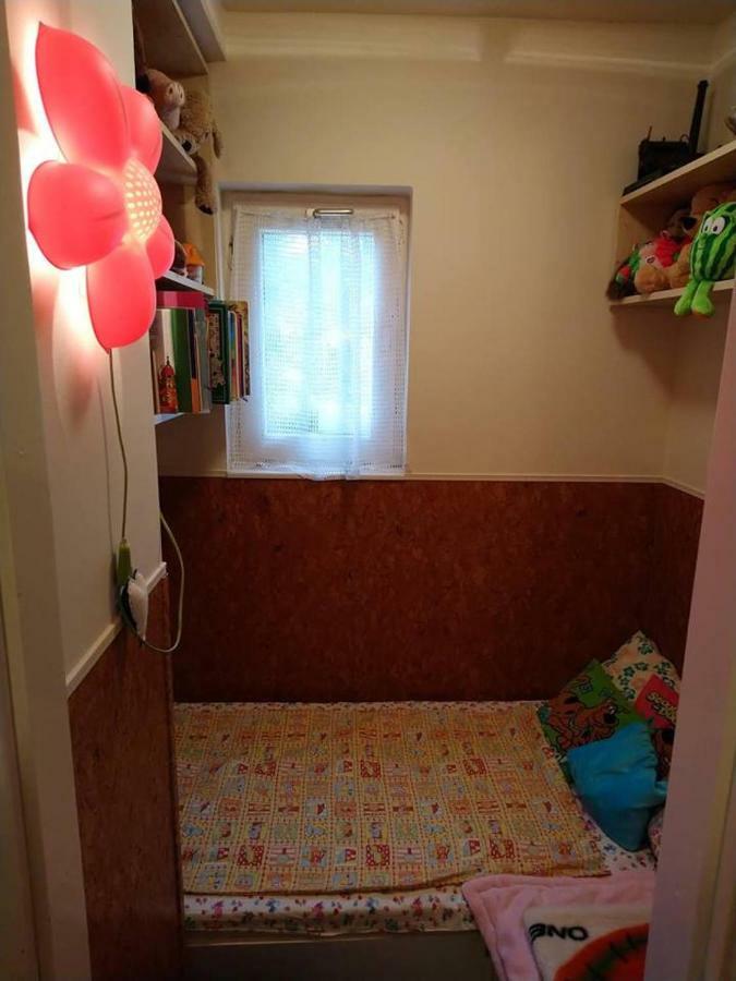 Liliana Vendeghaz Appartement Balatonfůzfő Buitenkant foto