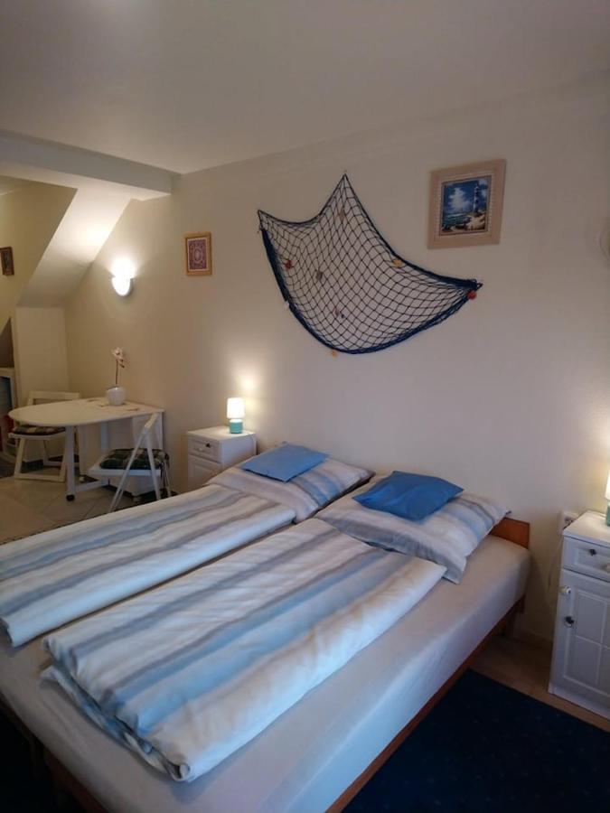 Liliana Vendeghaz Appartement Balatonfůzfő Buitenkant foto